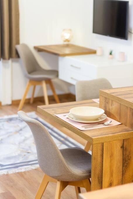 Luxe Haven On Lonyay By Newave Apartments 부다페스트 외부 사진