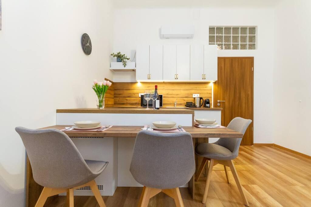 Luxe Haven On Lonyay By Newave Apartments 부다페스트 외부 사진