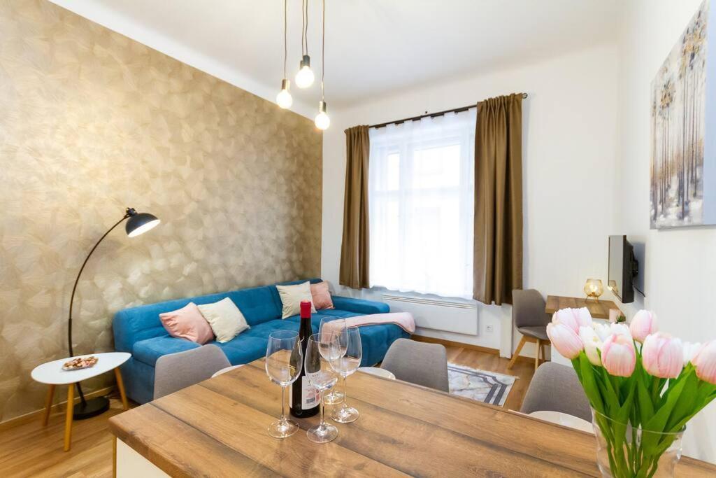 Luxe Haven On Lonyay By Newave Apartments 부다페스트 외부 사진