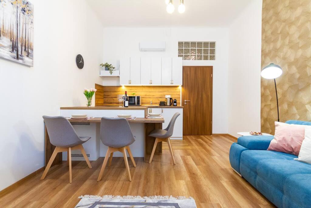 Luxe Haven On Lonyay By Newave Apartments 부다페스트 외부 사진